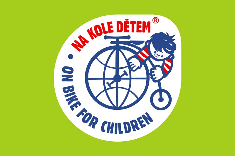 Na kole dětem napříč Českou republikou